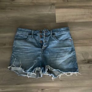 Madewell high rise denim shorts in Malden wash size 31